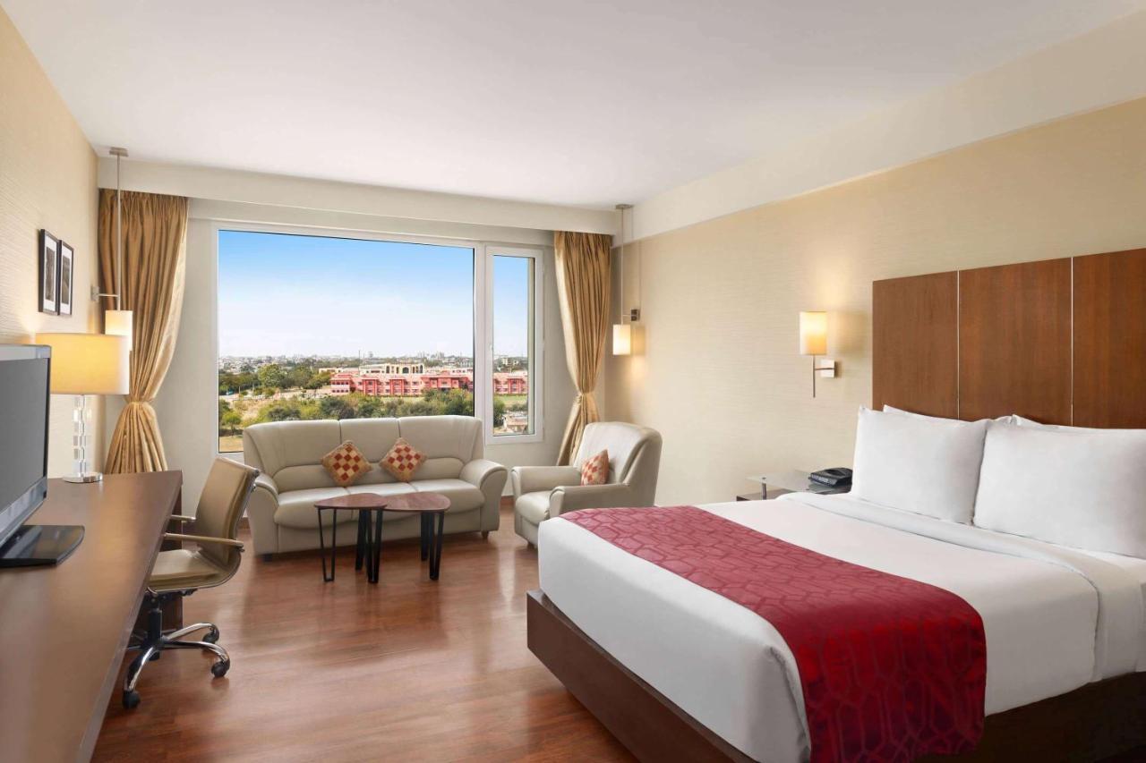 Ramada By Wyndham Jaipur North 호텔 외부 사진